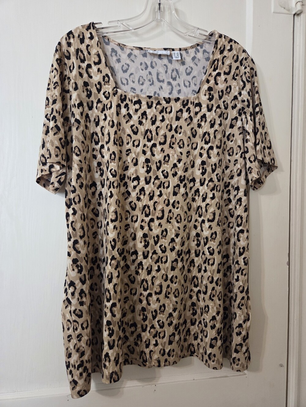 Susan Graver Women's Leopard Print Top -2X